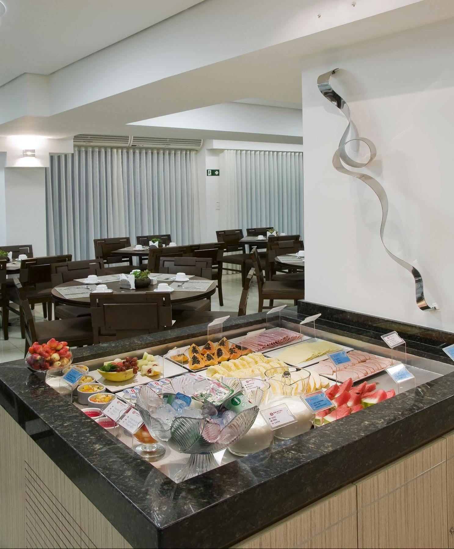 Hotel Bh Jaragua 4*